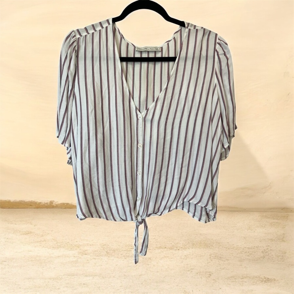Abercrombie & Fitch White Top with Burgundy Stripes